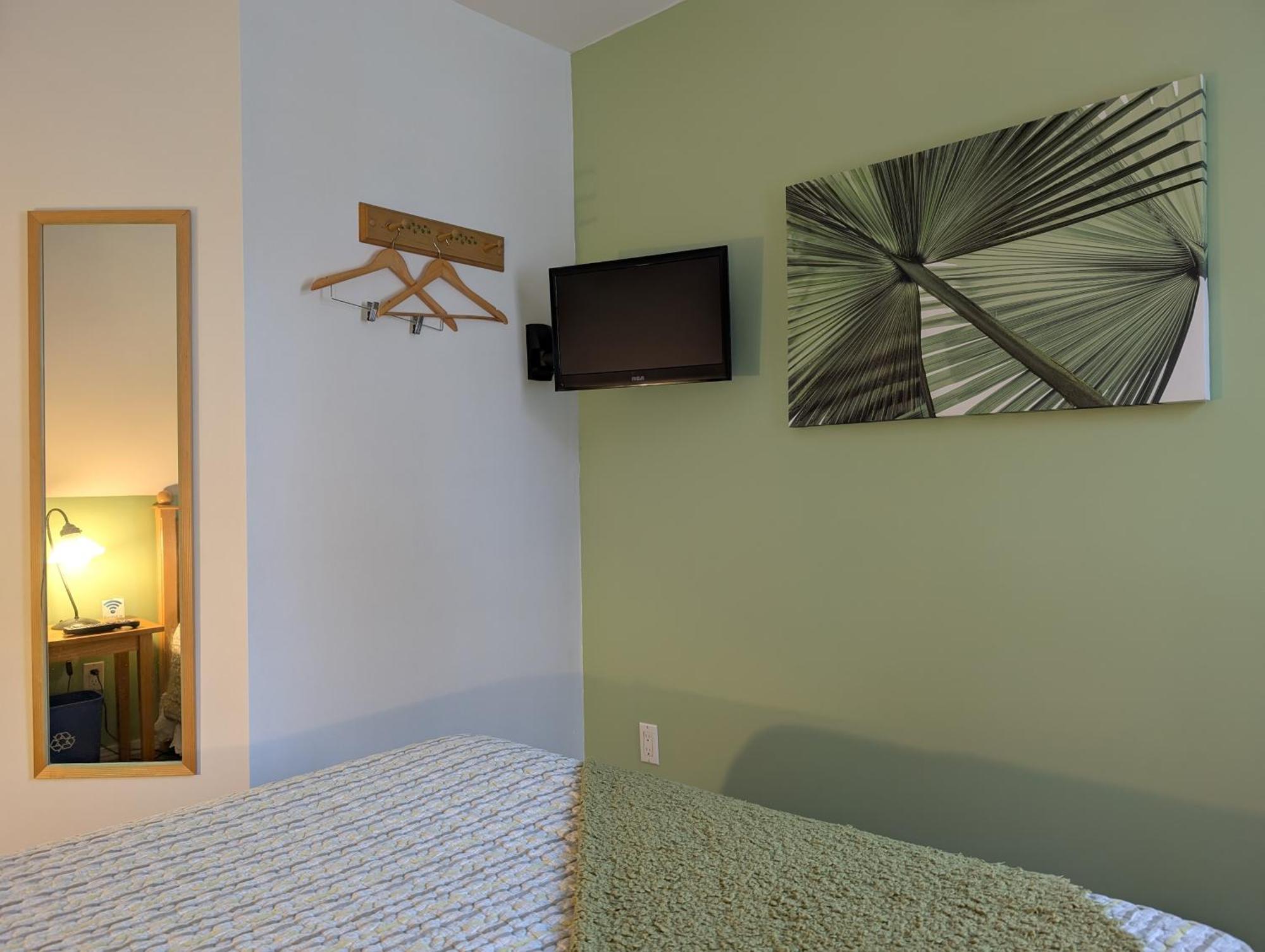 Bed and Breakfast Au Saut Du Lit Magog Екстер'єр фото